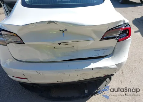 2020 Tesla Model 3 Long Range Dual Motor All-Wheel Drive z USA, uszkodzony, nr VIN 5YJ3E1EB7LF637536